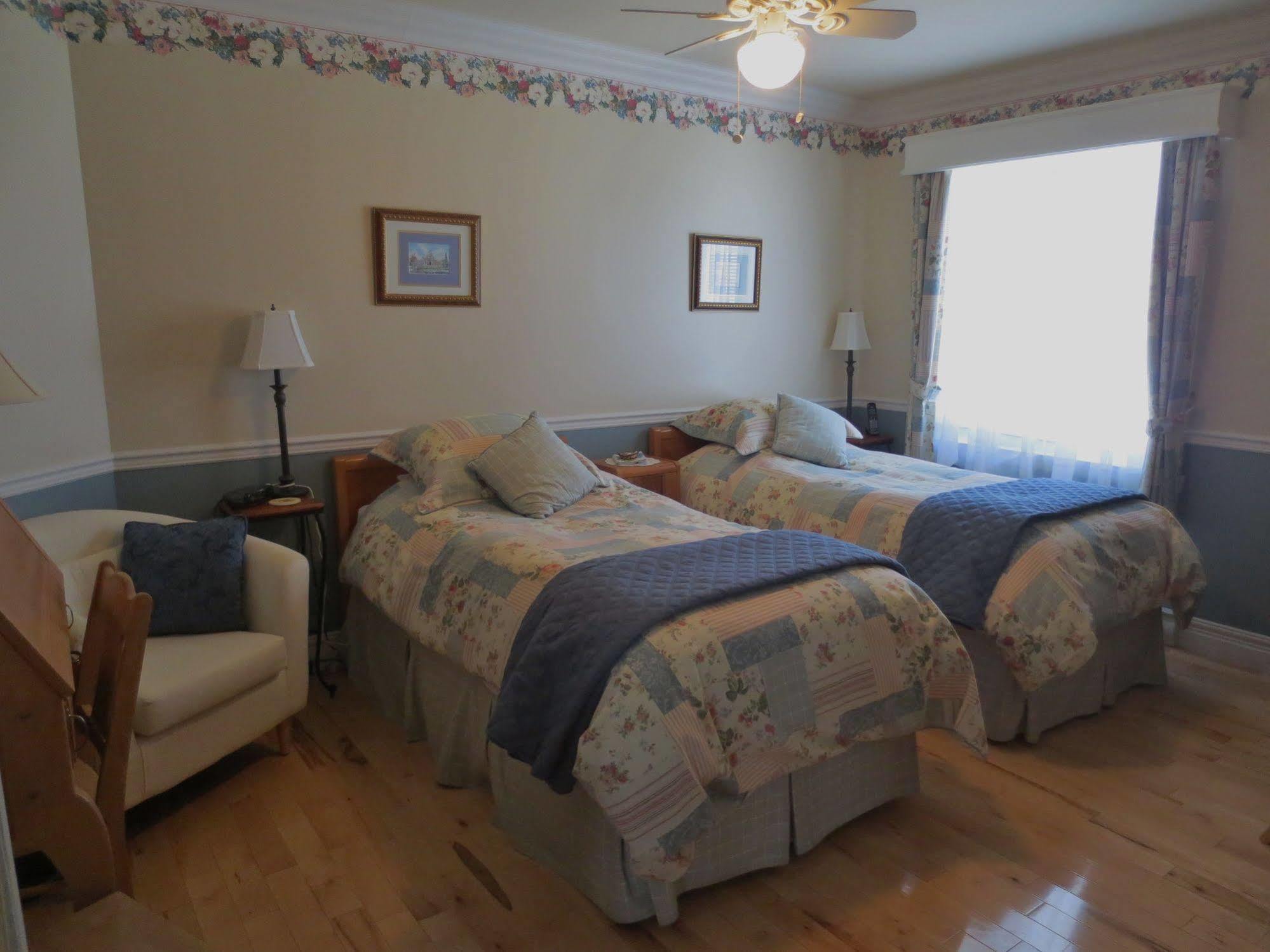 Saint-Basile Au Nidaigle B&B 외부 사진