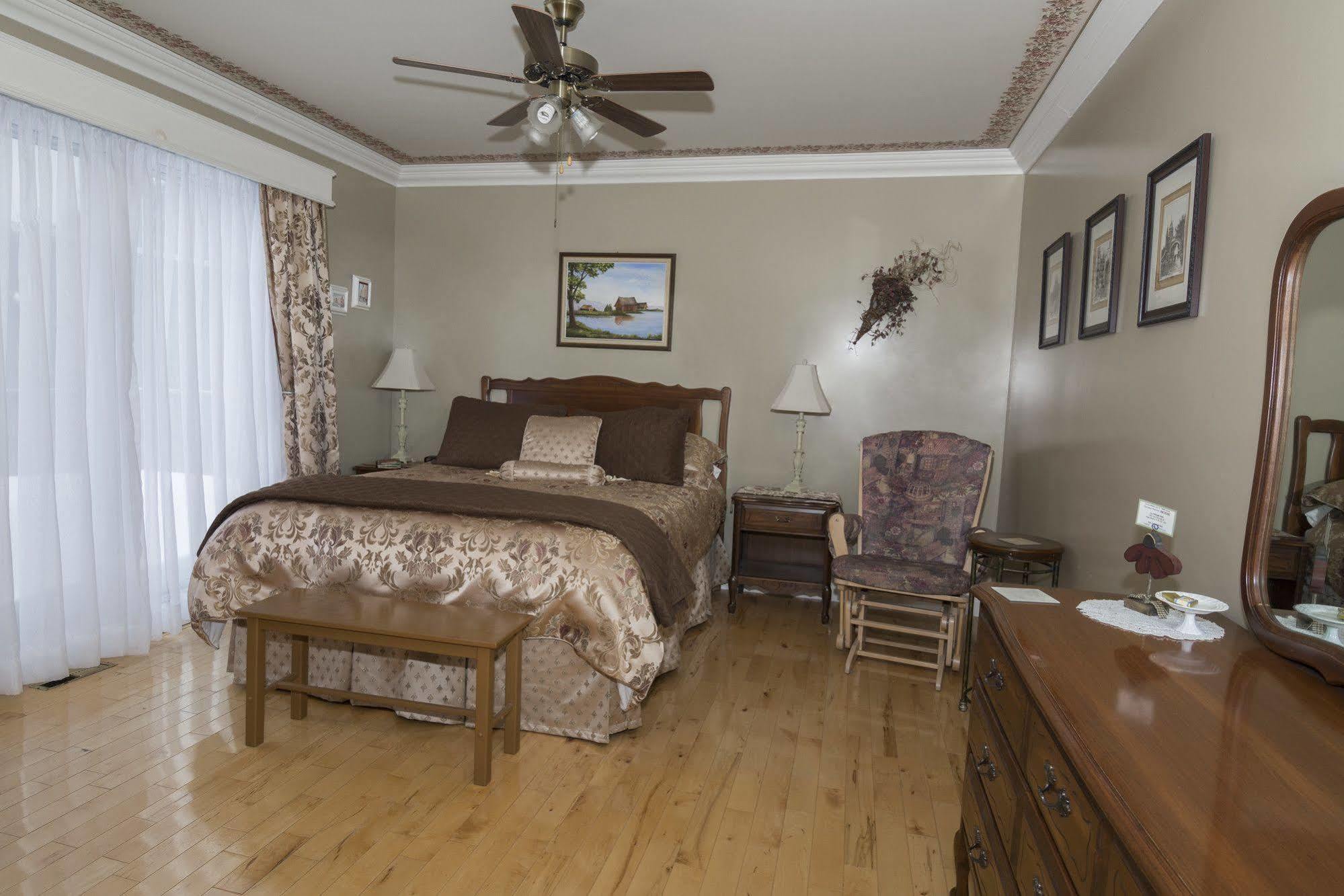 Saint-Basile Au Nidaigle B&B 외부 사진
